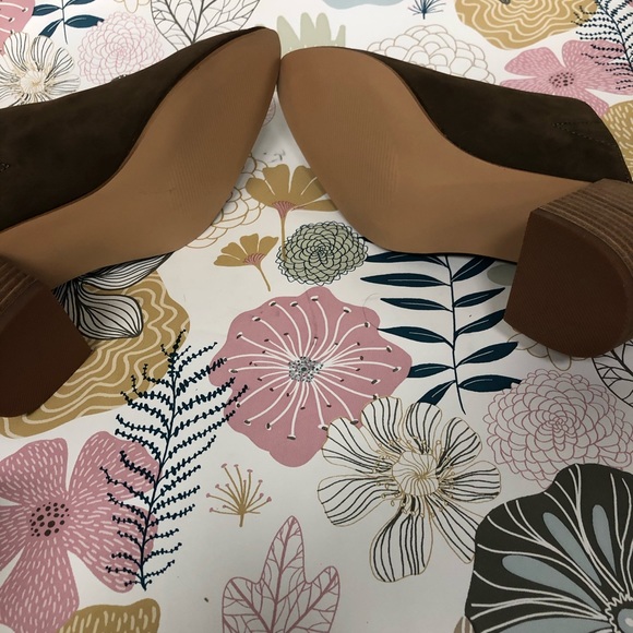 Brown Mules - Picture 4 of 4